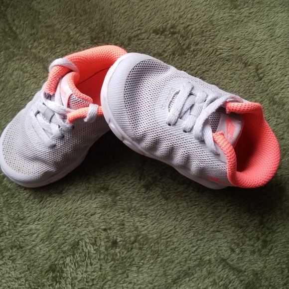 Nike Air - Picture 2 of 4